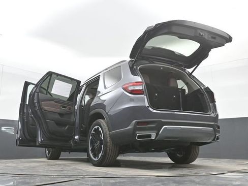 New 2026 Honda Pilot Touring image 57