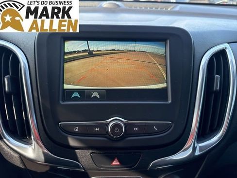 Used 2018 Chevrolet Equinox LT FWD image 10