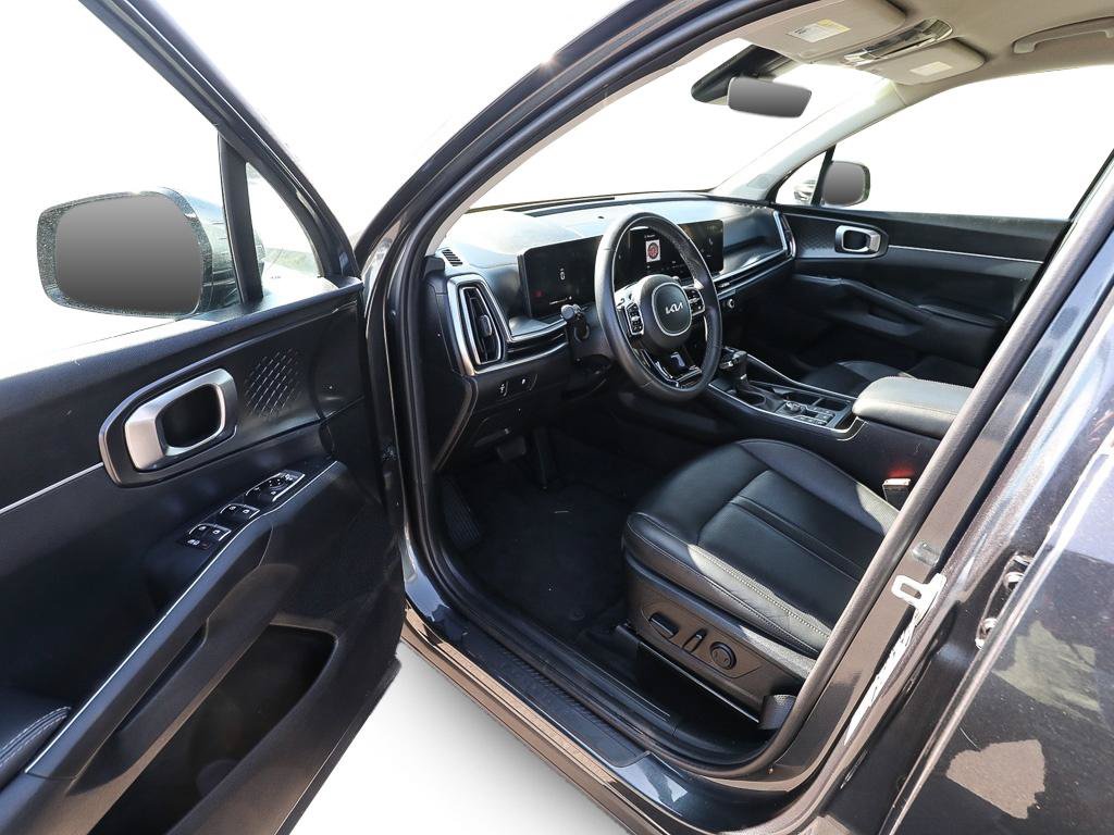 Used 2024 Kia Sorento S AWD/4WD image 6