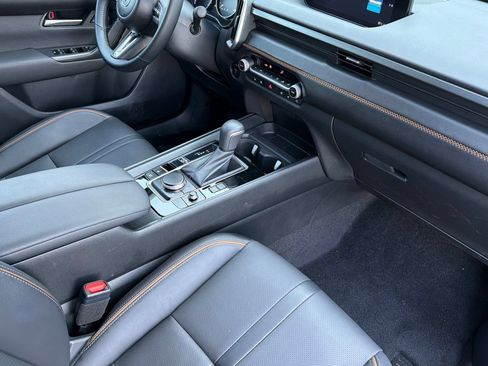 Certified 2026 MAZDA CX-50 AWD 2.5 Hybrid w/ Premium Pkg image 16