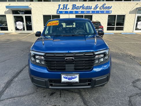 Used 2024 Ford Maverick Lariat w/ Black Appearance Package image 2