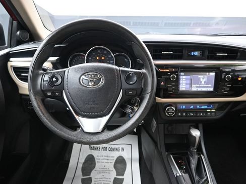 Used 2015 Toyota Corolla LE FWD image 28