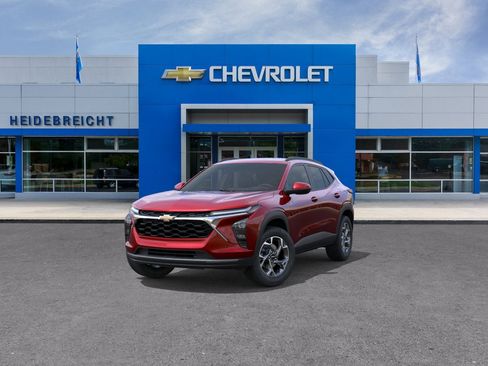 New 2026 Chevrolet Trax LT w/ Driver Confidence Package FWD image 32