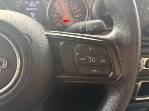 Used 2021 Jeep Wrangler Sport AWD/4WD image 13