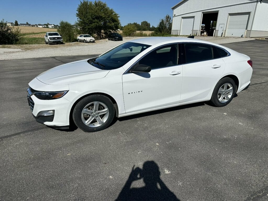Used 2023 Chevrolet Malibu LS FWD image 1