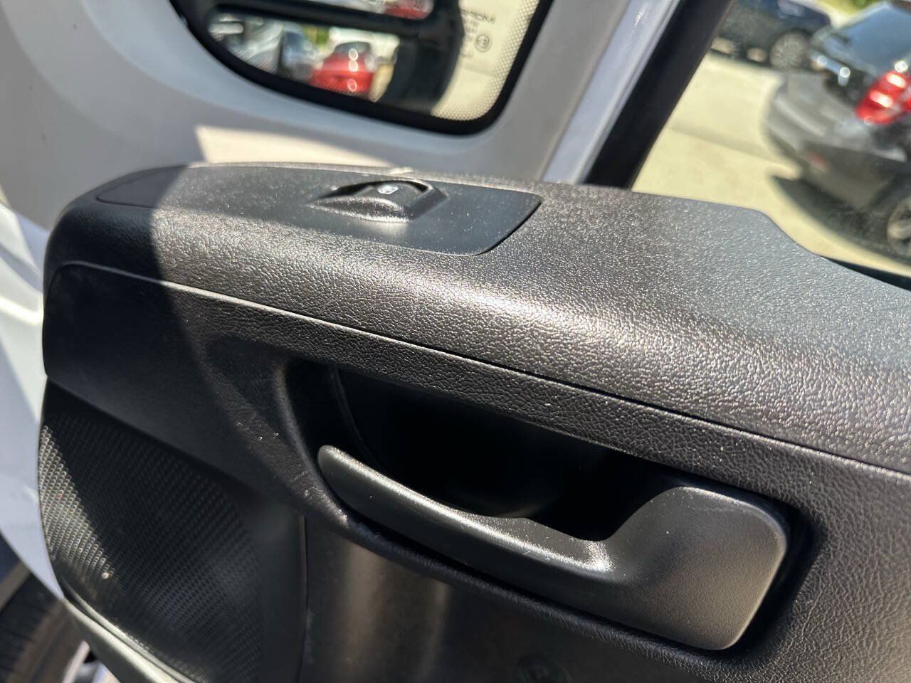 Used 2016 RAM ProMaster 1500 w/ Premium Appearance Group FWD image 21