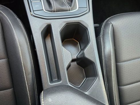 Used 2024 Volkswagen Jetta SE FWD image 24