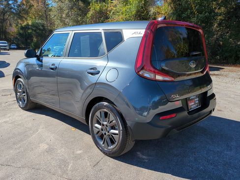 Certified 2021 Kia Soul S image 7