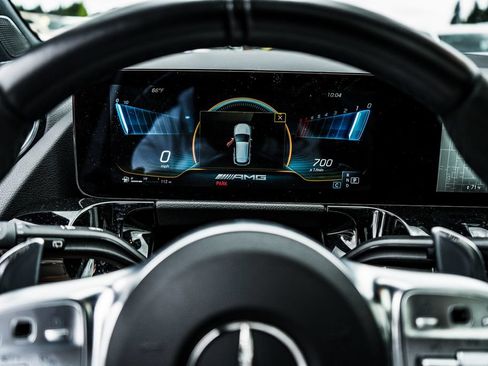 Used 2022 Mercedes-Benz GLA 35 AMG 4MATIC image 25