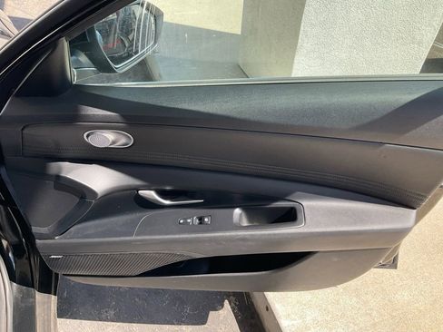 Used 2022 Hyundai Elantra SEL w/ Convenience + Premium Package image 27