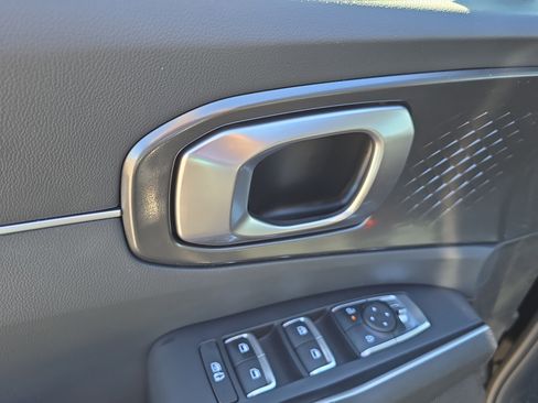 New 2026 Kia Sorento S image 18