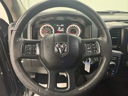 Used 2016 RAM 1500 Express w/ Black Ram 1500 Express Group AWD/4WD image 17