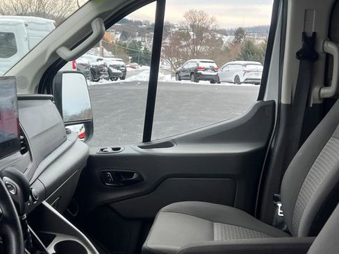 Used 2022 Ford Transit 350 XLT image 24