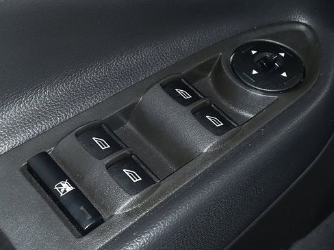 Used 2018 Ford Escape SE w/ Ford Safe & Smart Package image 27