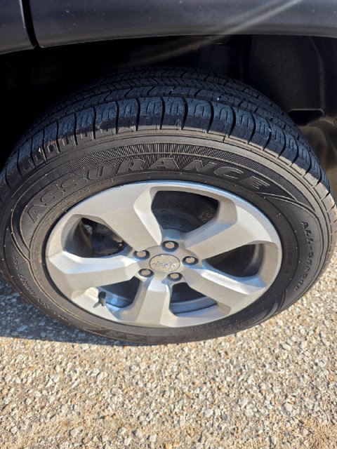 Used 2019 Jeep Compass Latitude w/ Popular Equipment Group AWD/4WD image 20