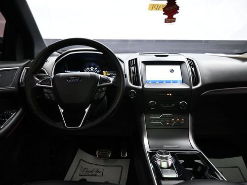 Used 2020 Ford Edge ST-Line FWD image 16