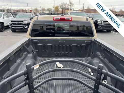 Used 2022 GMC Canyon Elevation w/ Trailering Package image 13