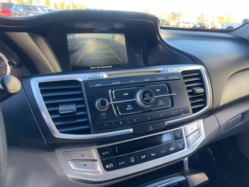 Used 2013 Honda Accord LX image 26