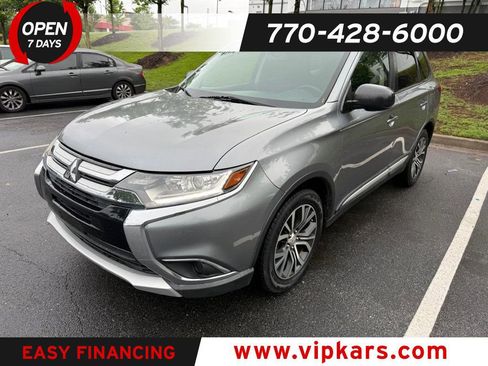 Used 2017 Mitsubishi Outlander ES FWD image 1