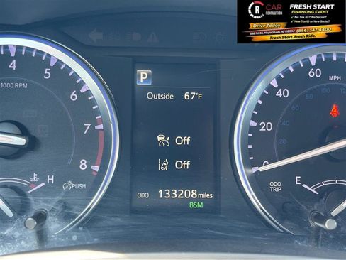 Used 2017 Toyota Highlander Limited w/ Protection Package #3 AWD/4WD image 29