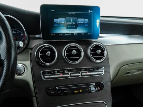 Used 2019 Mercedes-Benz GLC 300 4MATIC DRIVER ASSIST PKG PARKI image 25