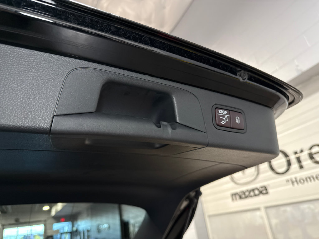 Used 2018 Mercedes-Benz GLC 43 AMG 4MATIC image 15
