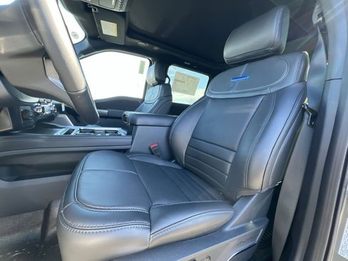 New 2026 Ford F450 Platinum image 13