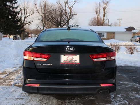Used 2018 Kia Optima LX image 8