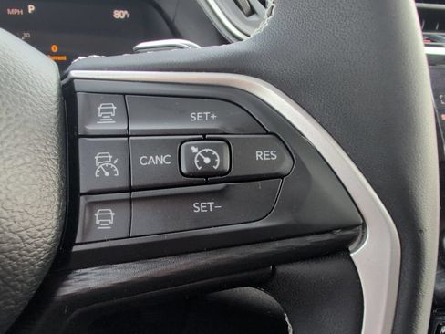 Used 2023 Jeep Grand Cherokee L Laredo w/ Luxury Tech Group I AWD/4WD image 15