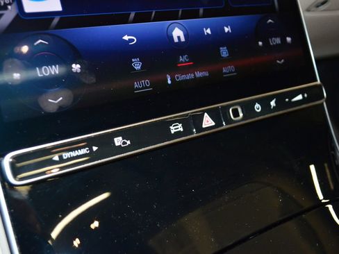 Used 2026 Mercedes-Benz S 500 4MATIC image 26