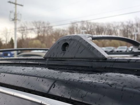 Used 2019 Toyota RAV4 LE image 5