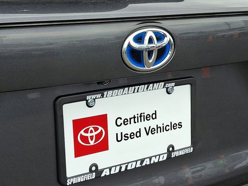 Used 2023 Toyota RAV4 XLE Premium AWD/4WD image 29