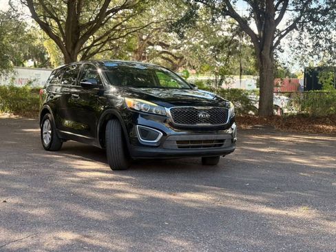 Used 2016 Kia Sorento L FWD image 3