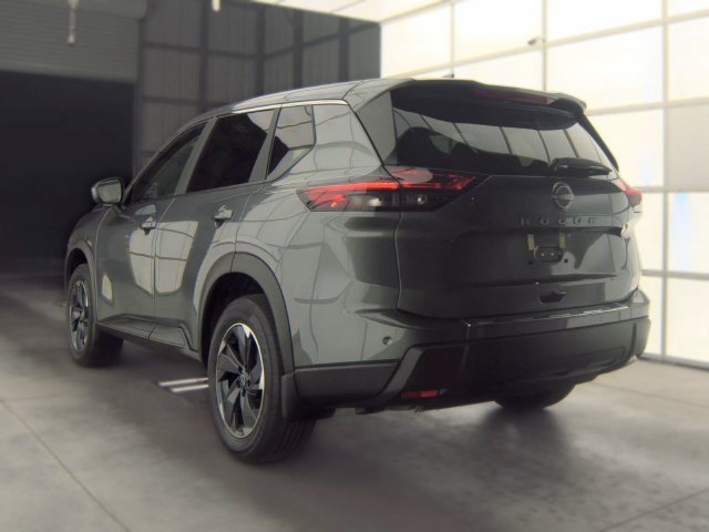 Certified 2026 Nissan Rogue SV FWD image 8