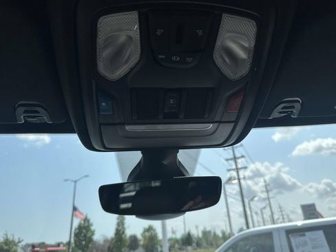 Used 2023 RAM 1500 Big Horn AWD/4WD image 32