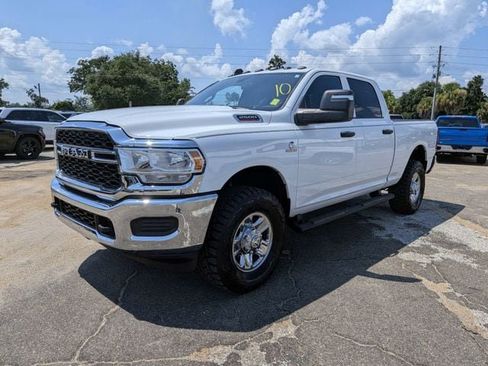Used 2024 RAM 2500 Tradesman w/ Chrome Appearance Group AWD/4WD image 8
