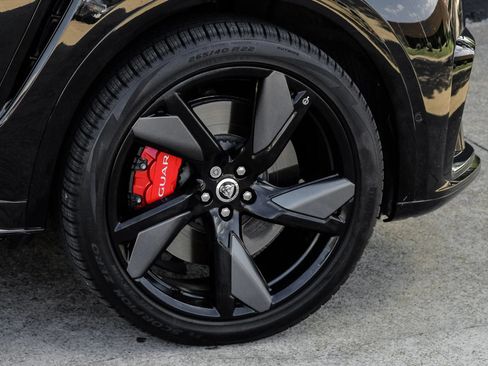 Used 2025 Jaguar F-PACE SVR AWD/4WD image 67