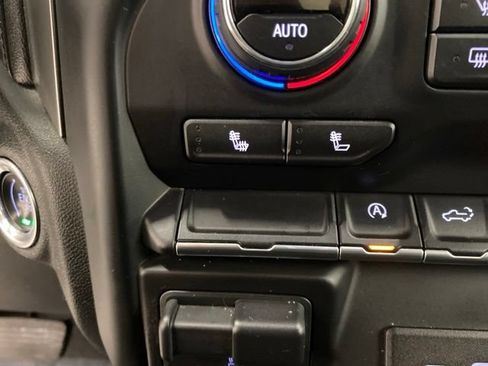 Used 2019 Chevrolet Silverado 1500 LT w/ All-Star Edition AWD/4WD image 21