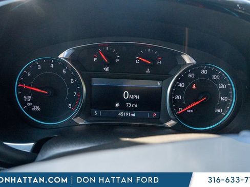 Used 2023 Chevrolet Traverse LT FWD image 6