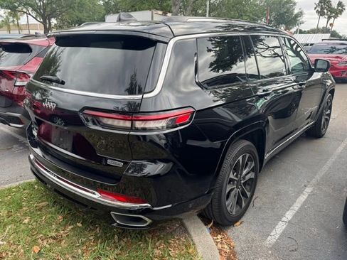 Used 2023 Jeep Grand Cherokee L Overland image 4