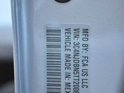 New 2026 Jeep Compass Latitude image 11