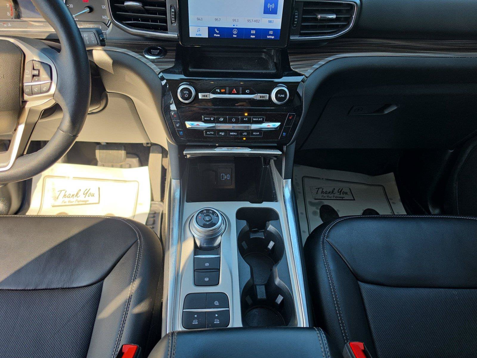 Used 2023 Ford Explorer Limited w/ Equipment Group 301A RWD image 11