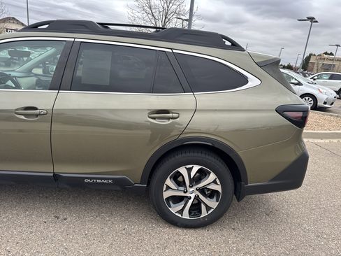 Used 2020 Subaru Outback Limited w/ Popular Package #2 image 16