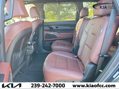 Used 2024 Kia Telluride SX image 13
