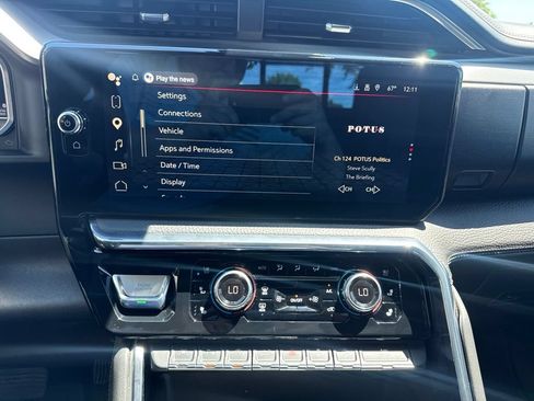 Used 2024 GMC Sierra 1500 Denali w/ Technology Package AWD/4WD image 38