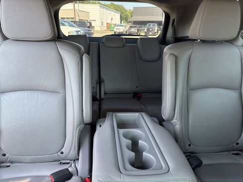 Used 2023 Honda Odyssey Touring image 12