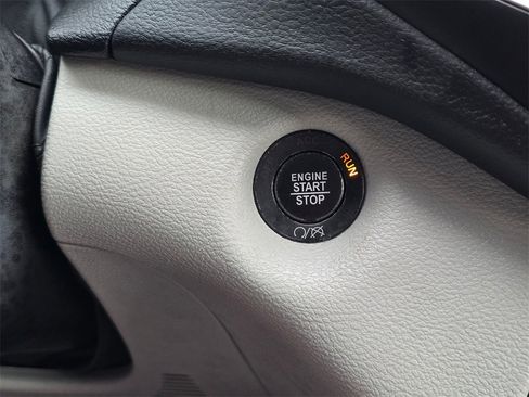 Used 2020 Jeep Cherokee Latitude Plus image 21