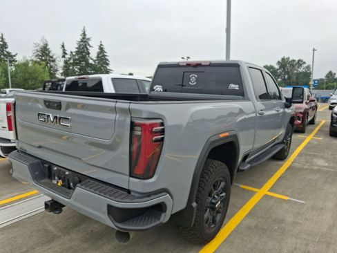 Used 2025 GMC Sierra 3500 AT4 w/ AT4 Premium Plus Package AWD/4WD image 6