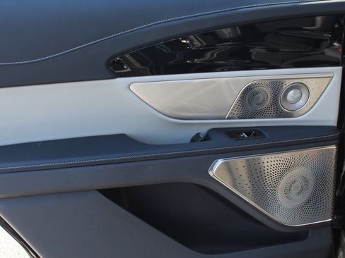 Used 2024 Lincoln Nautilus Reserve w/ Equipment Group 203A image 27