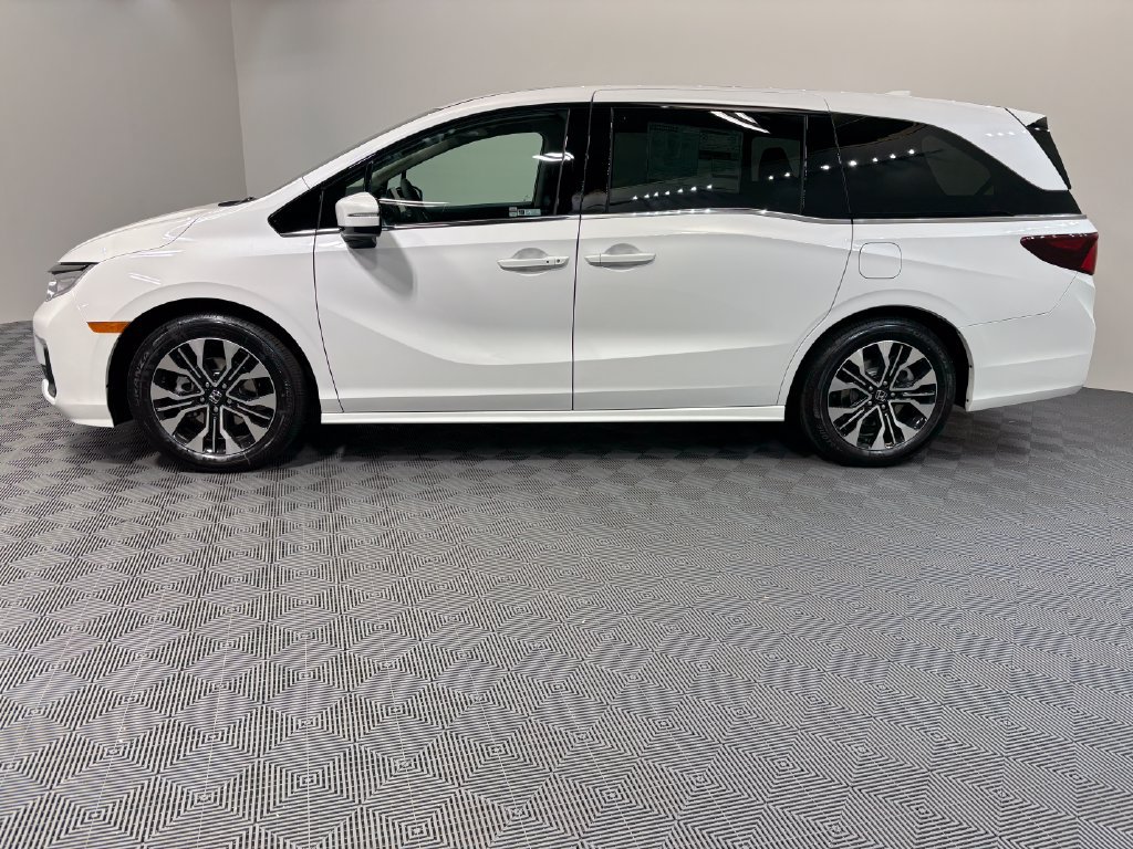 New 2027 Honda Odyssey Elite image 3